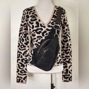 NWT || LITA by CIARA || cheetah print v neck sweater